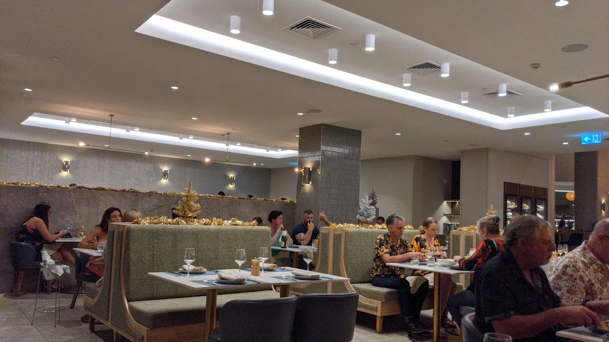 Vibe, PepperBerry Restaurant