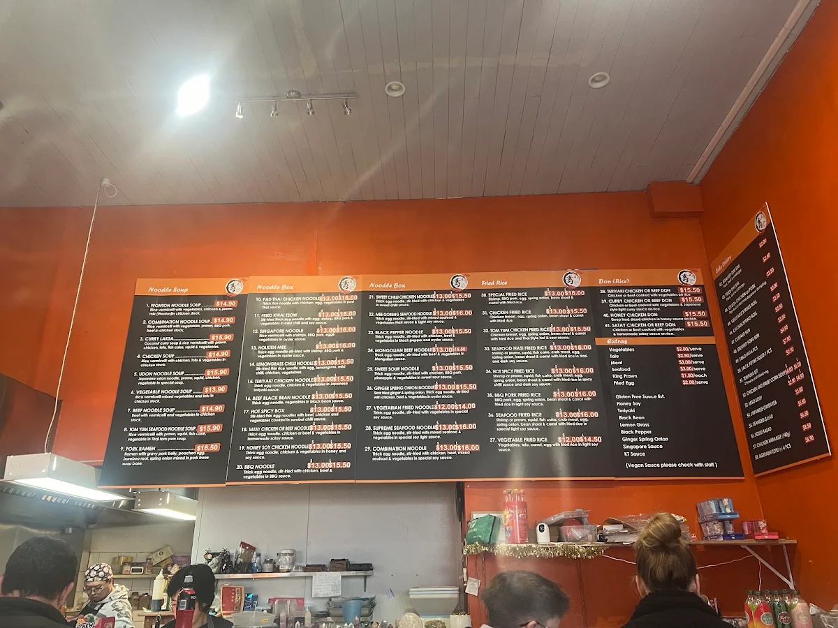 Menu, Sushi Noodle on Mair