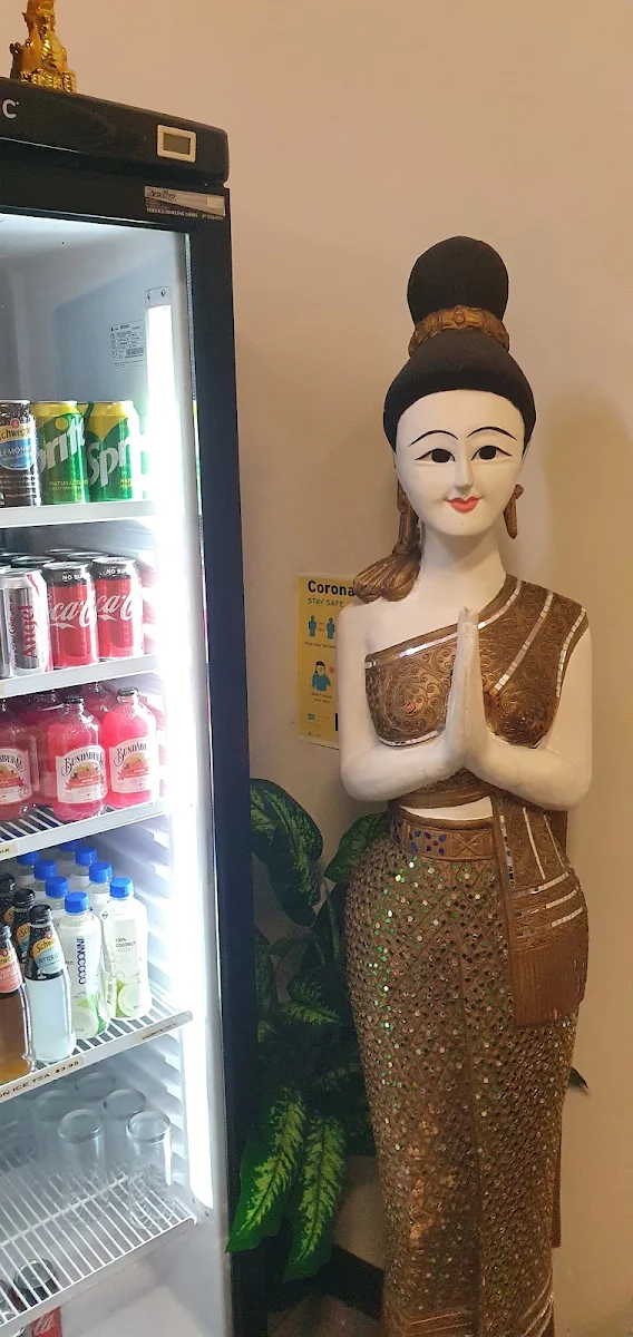 Vibe, Thai pacificpine Restaurant