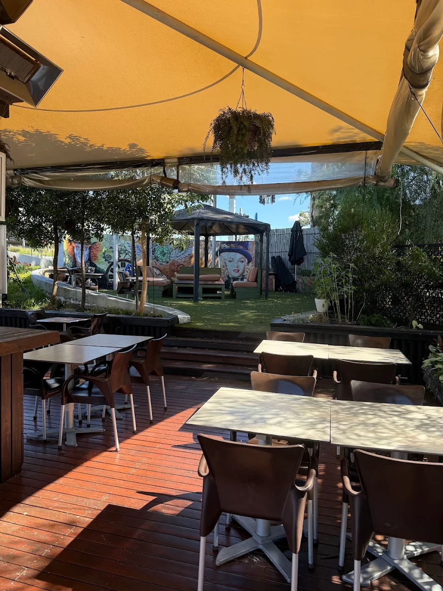 Vibe, SO CAFE