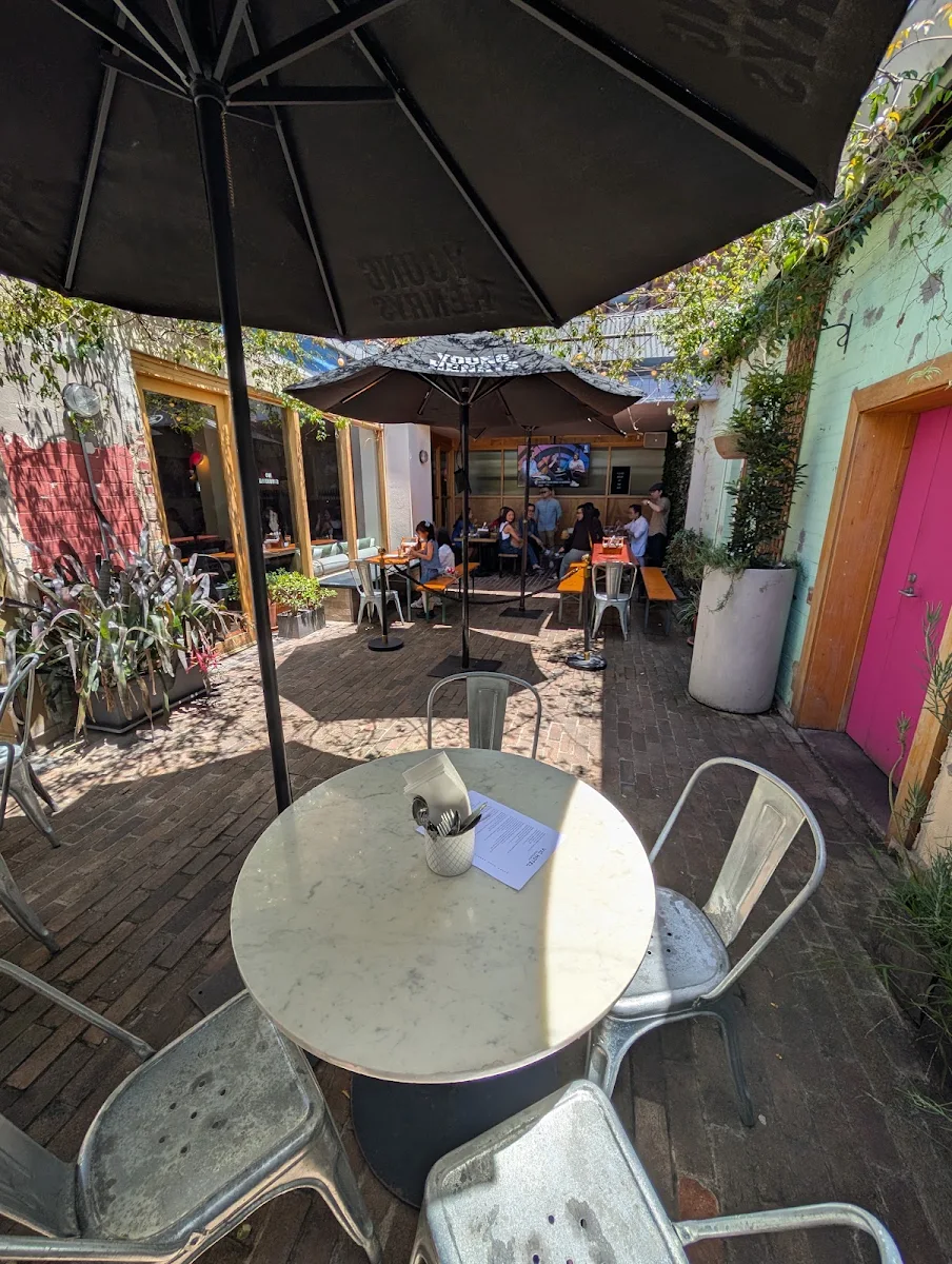 Vibe, The Vic Hotel Footscray