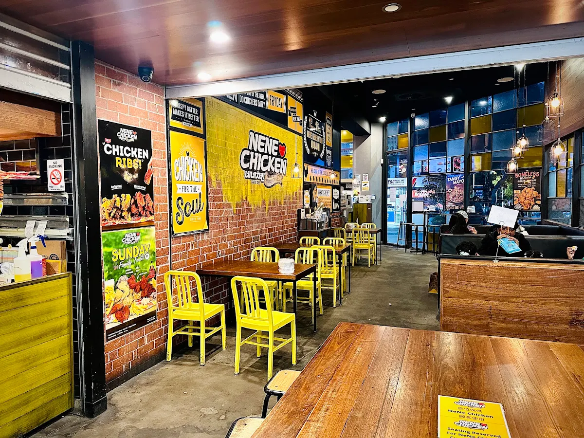 Vibe, NeNe Chicken