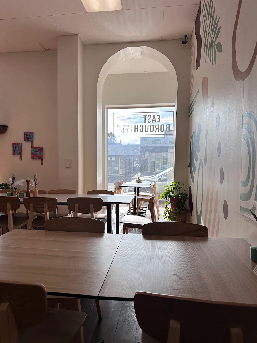 Vibe, East Borough Eatery
