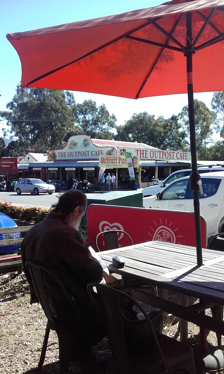 Vibe, The Outpost Cafe