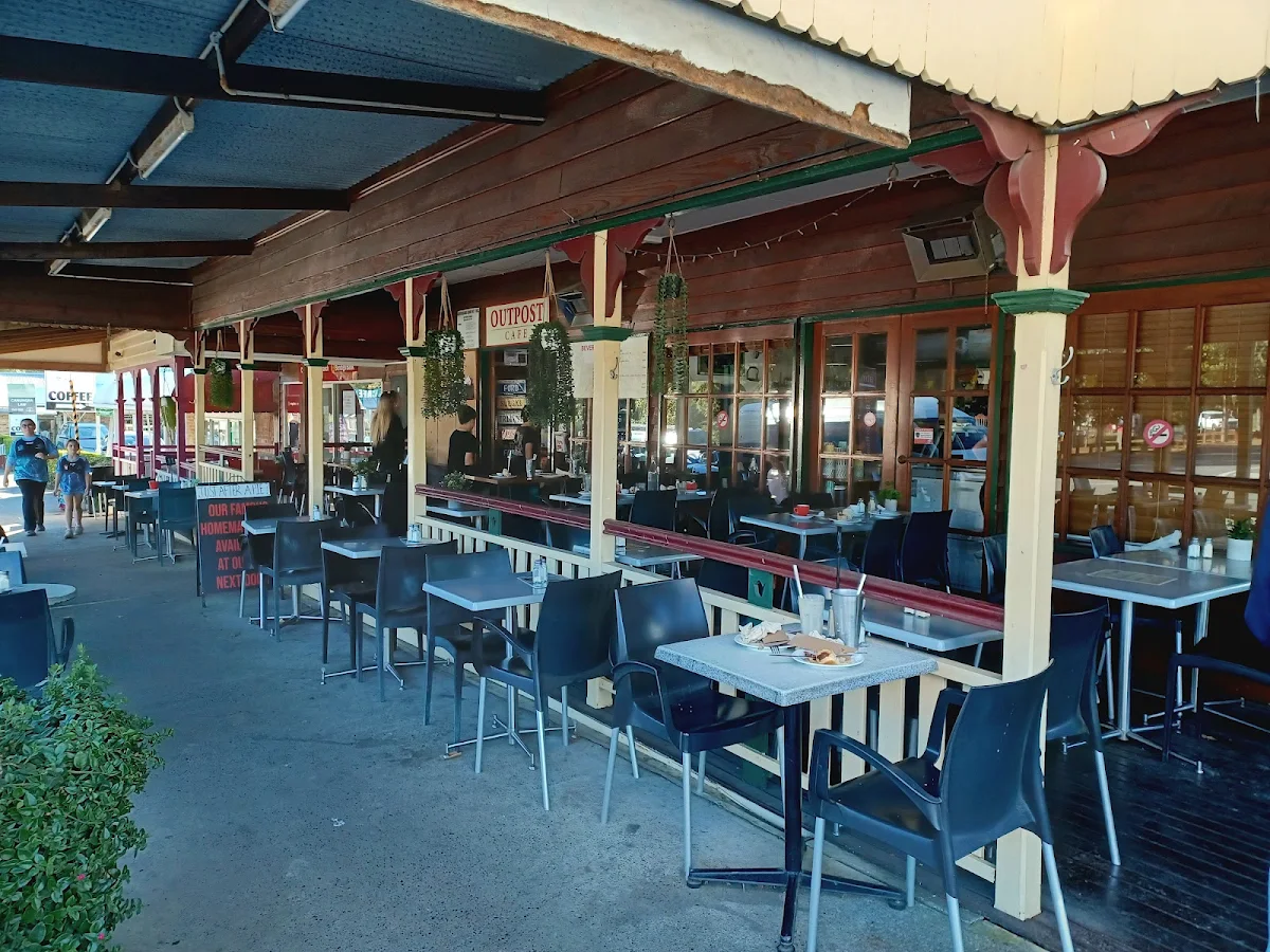 Vibe, The Outpost Cafe