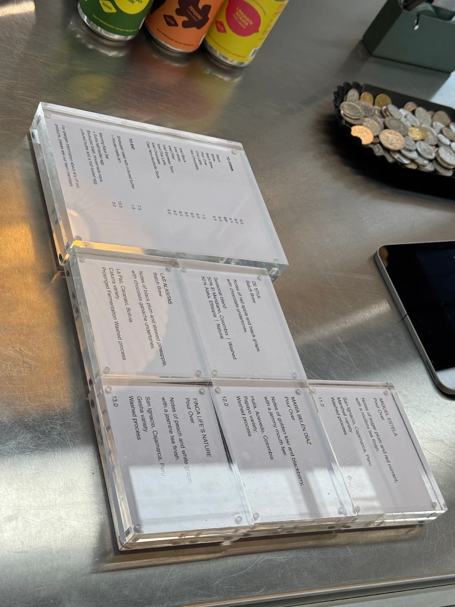 Menu, LITTLE CARDIGAN