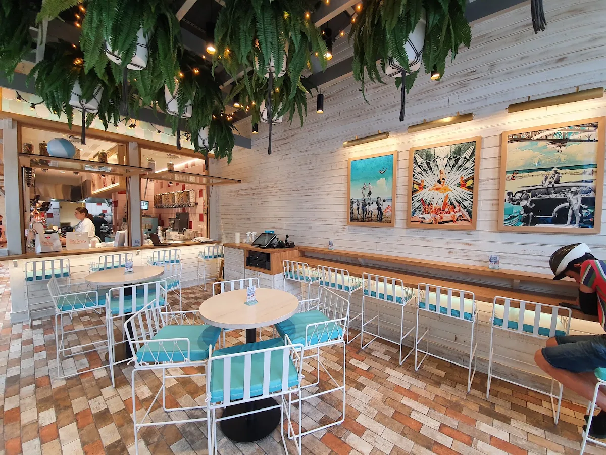 Vibe, Betty's Burgers