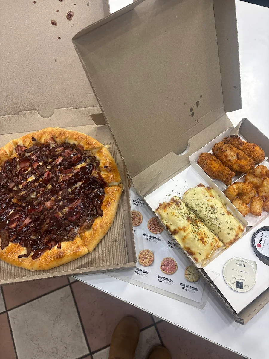 Menu, Pizza Hut Mill Park