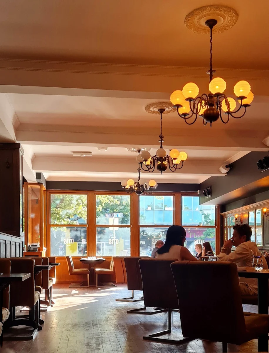Vibe, OTIS Dining Hall