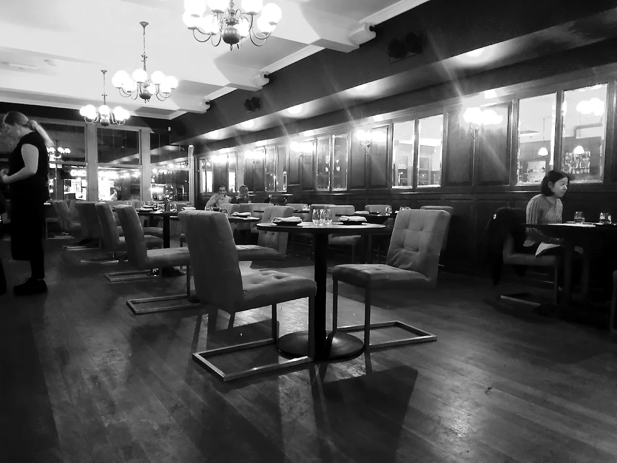 Vibe, OTIS Dining Hall