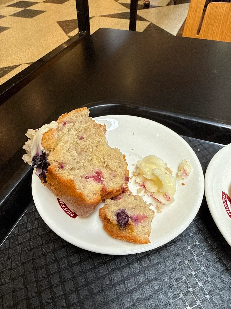 Food & drink, Muffin Break Castle Towers
