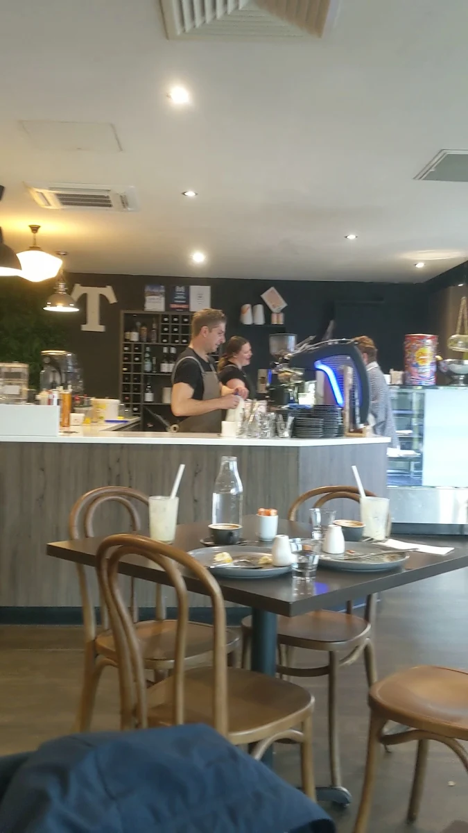 Vibe, Trev’s Restaurant and Cafe