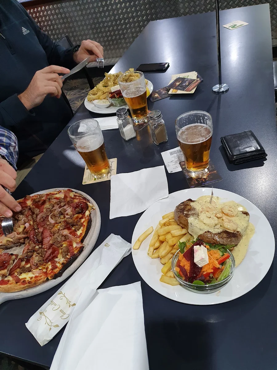 Food & drink, The Shamrock Hotel/ Motel Balranald