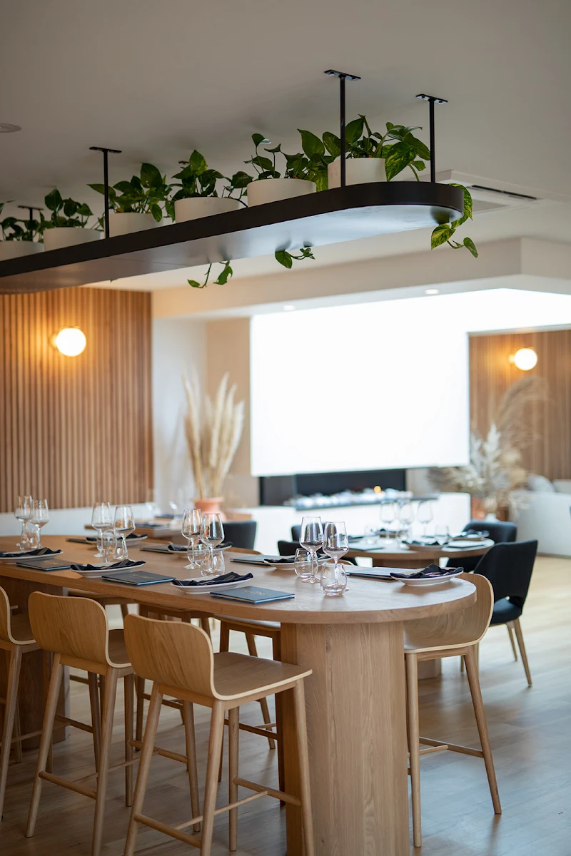 Vibe, The Coast Restaurant