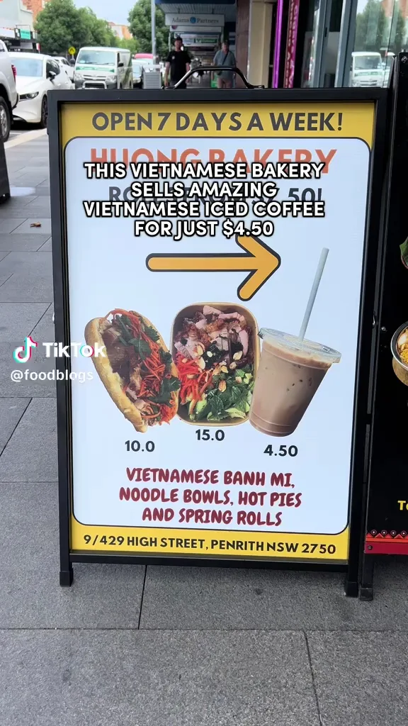 Menu, Huong Bakery