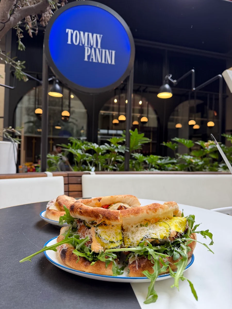 Food & drink, Tommy Panini
