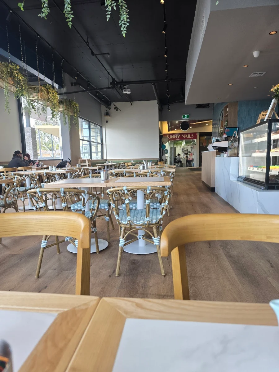 Vibe, rAKa’s cafe