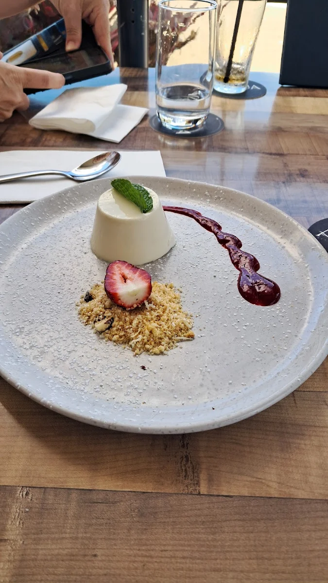 Food & drink, Acqua Restaurant & Bar