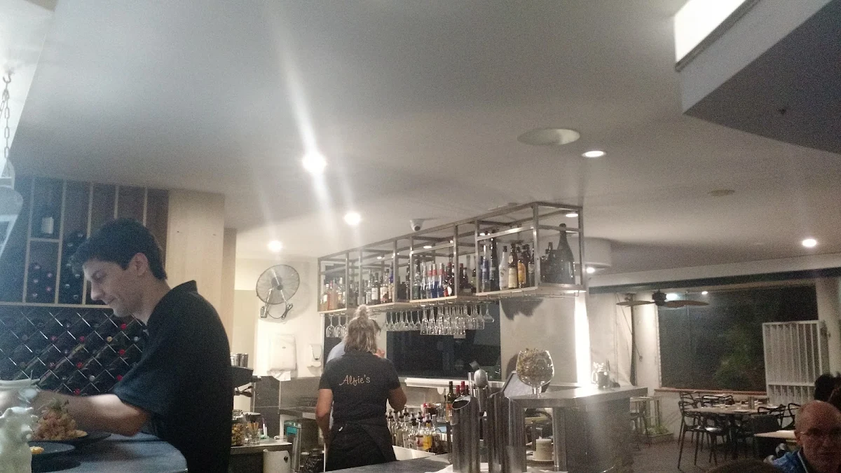 Vibe, Acqua Restaurant & Bar