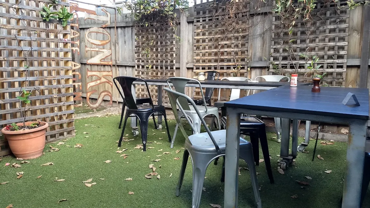 Vibe, Daniel Son Murrumbeena