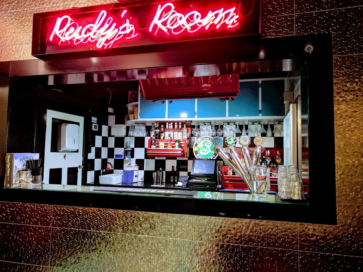 Vibe, Kustom Burgers Thornbury