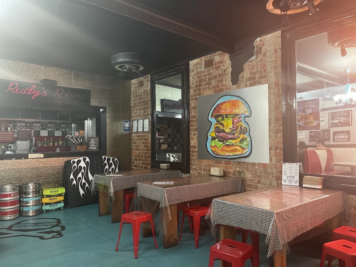 Vibe, Kustom Burgers Thornbury