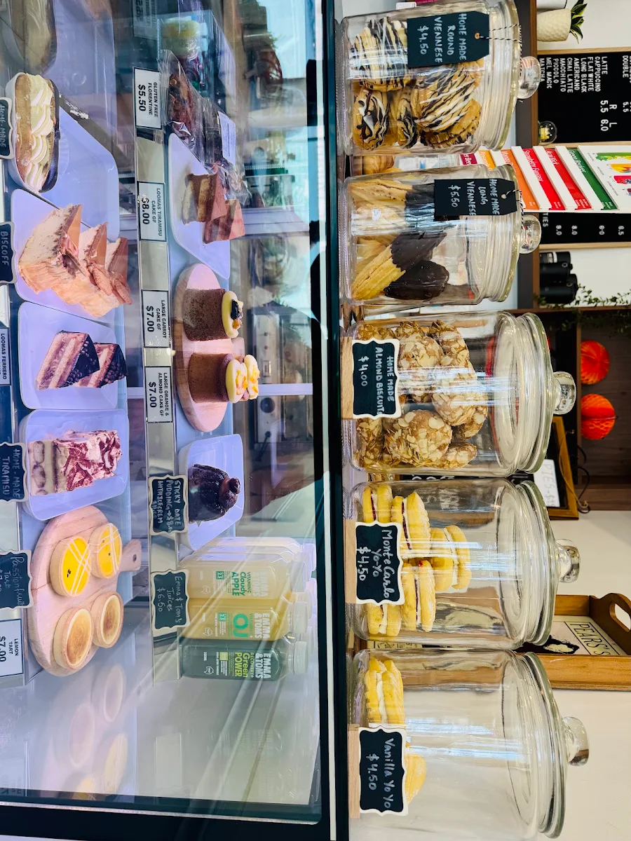 Vibe, Harry’s coffee shop