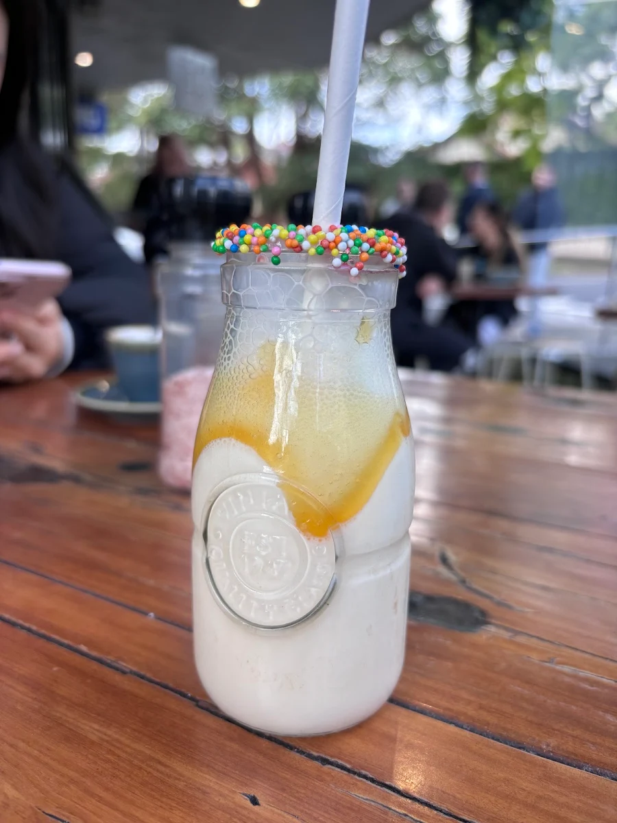 Food & drink, CAV & CO. Cafe