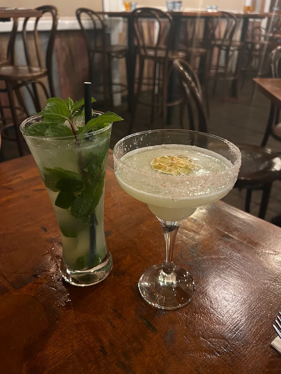 Food & drink, La Barrita