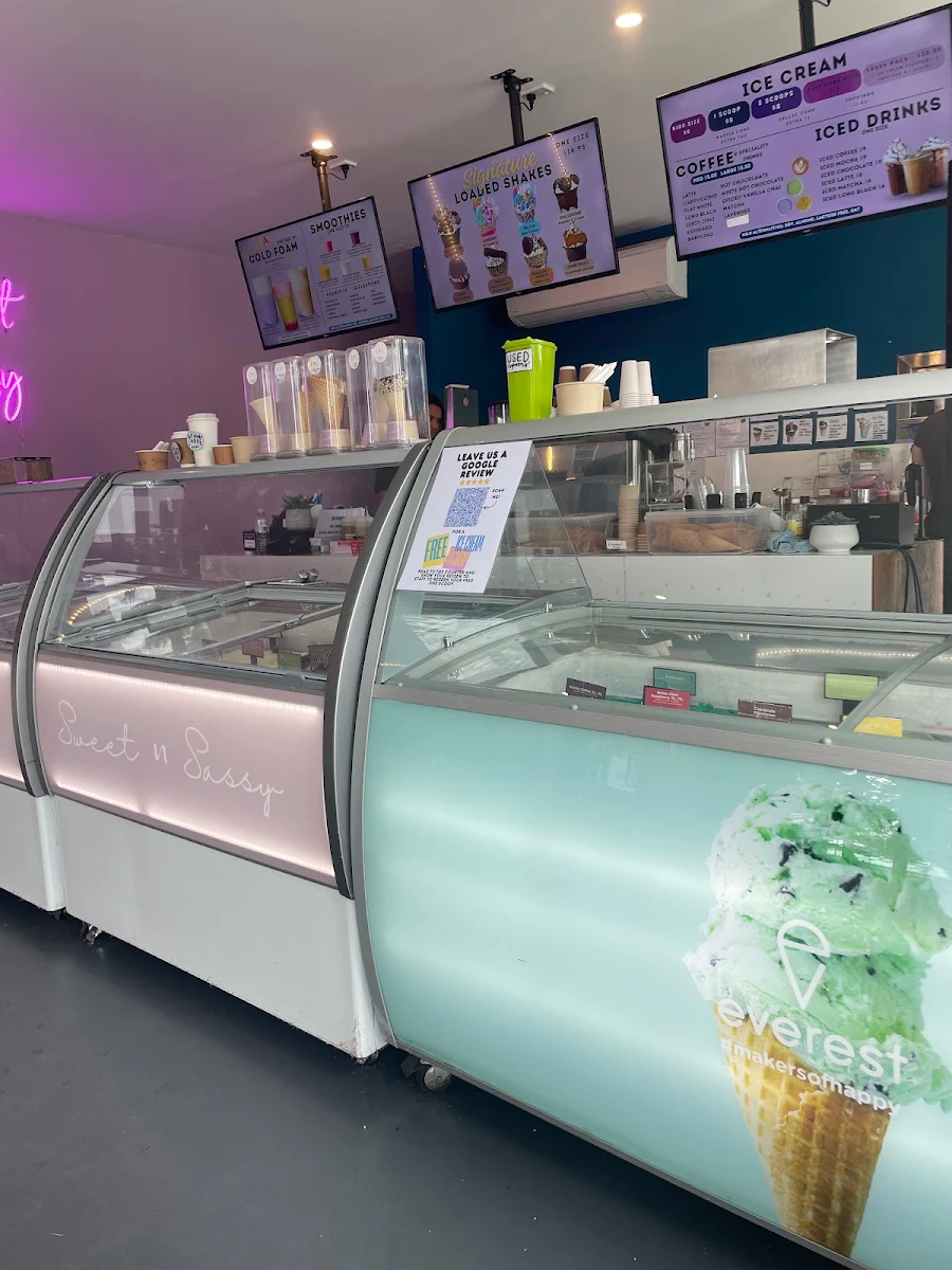Vibe, Sweet n Sassy- Speciality Drinks & Desserts