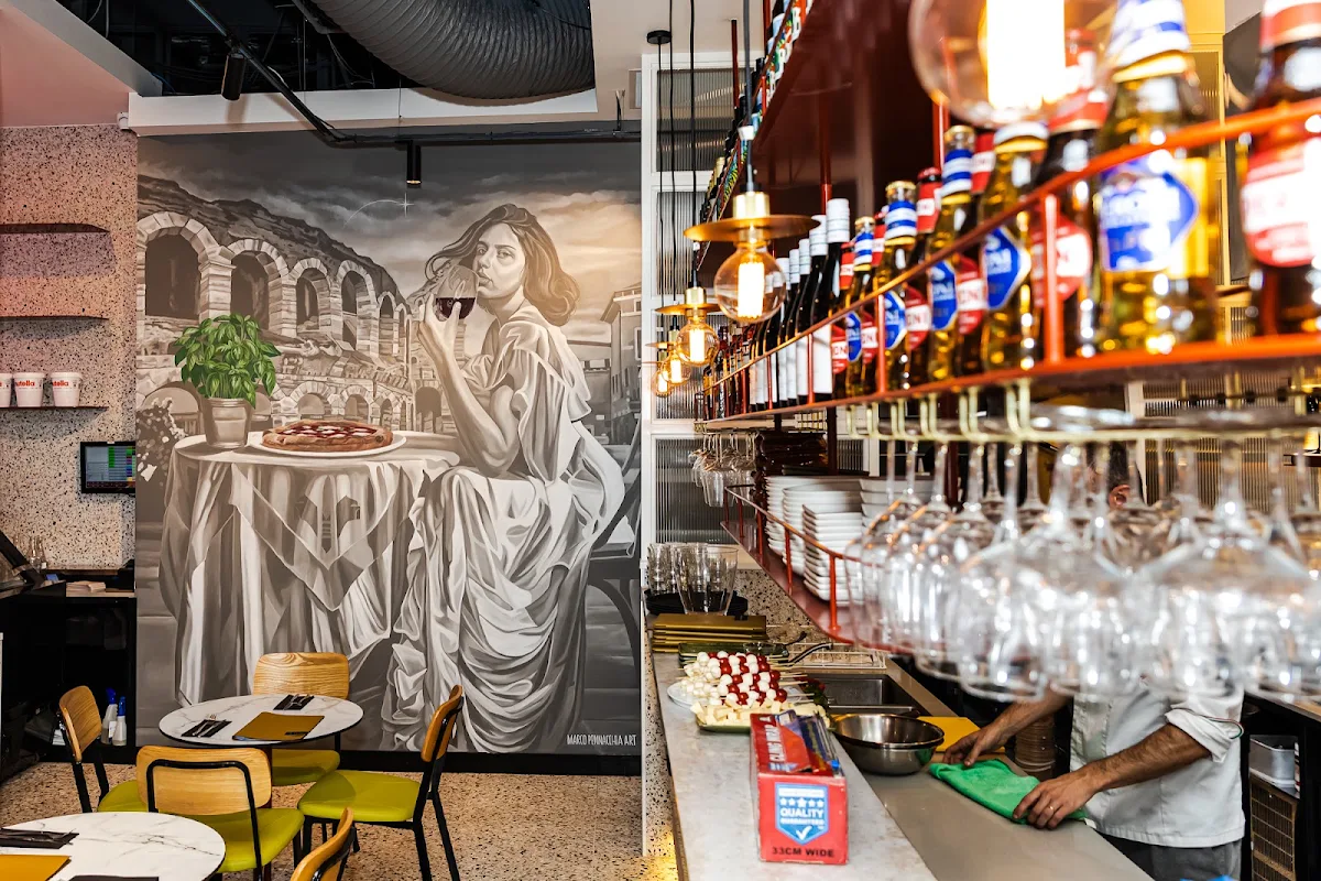 Vibe, Paoletto's Pizza
