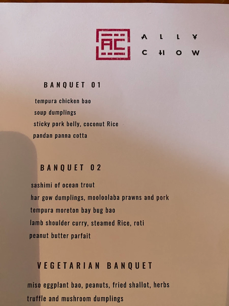 Menu, Monsieur Chow