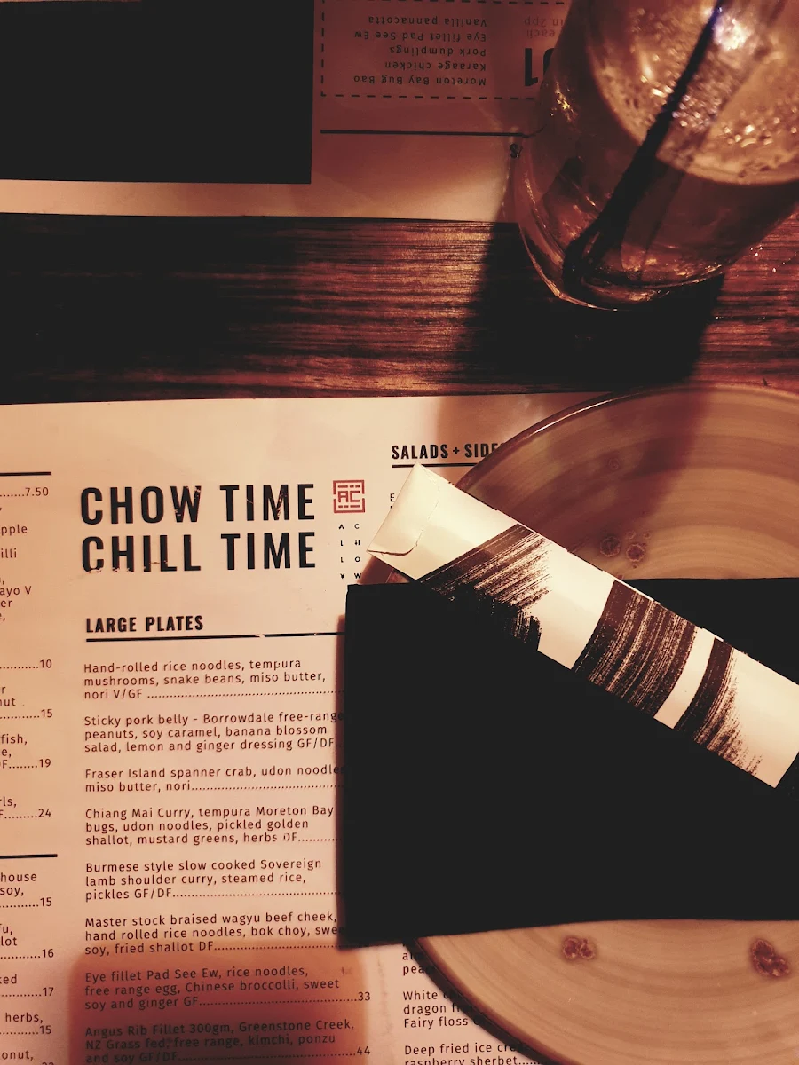 Menu, Monsieur Chow