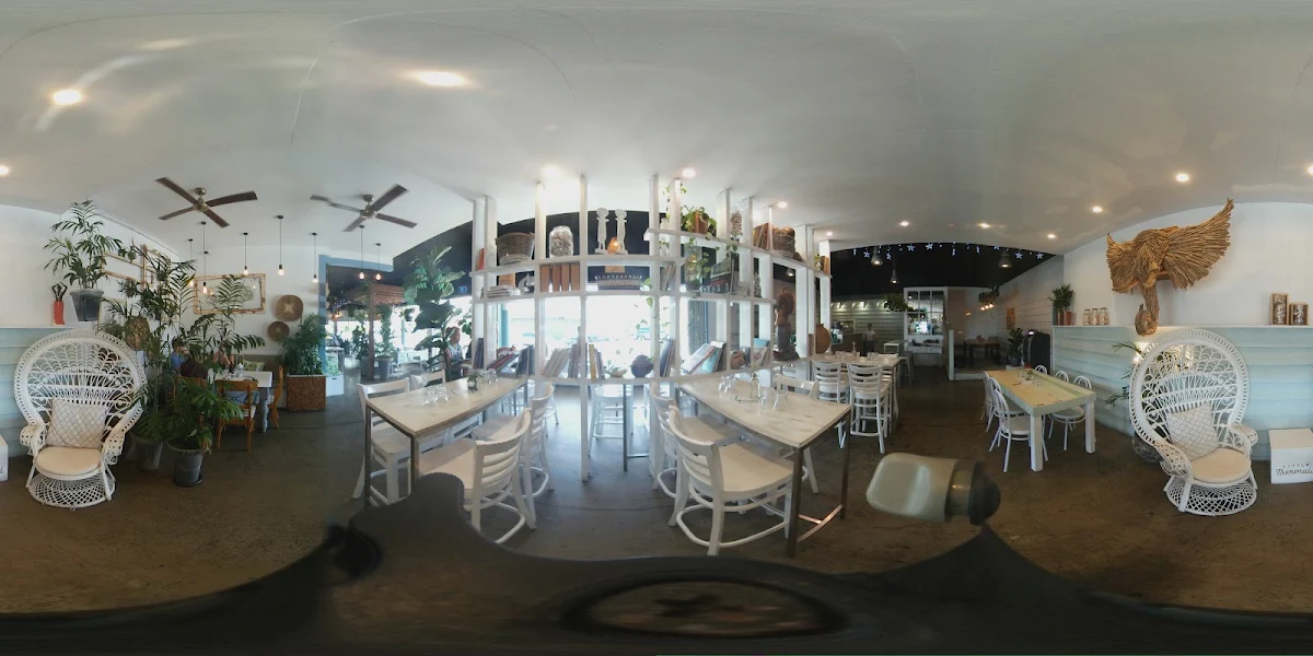 Vibe, Little Mermaid Cafe Bar