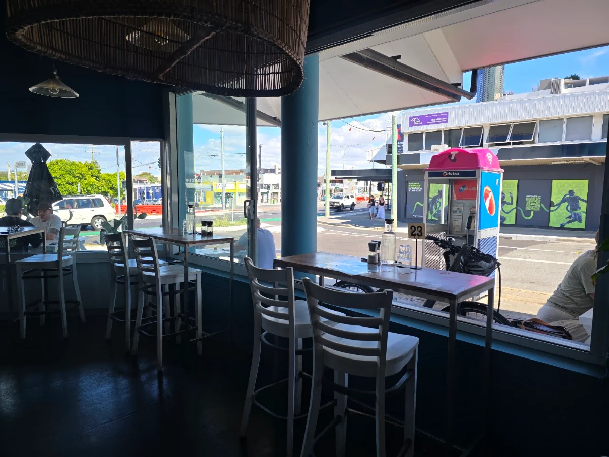 Vibe, Little Mermaid Cafe Bar