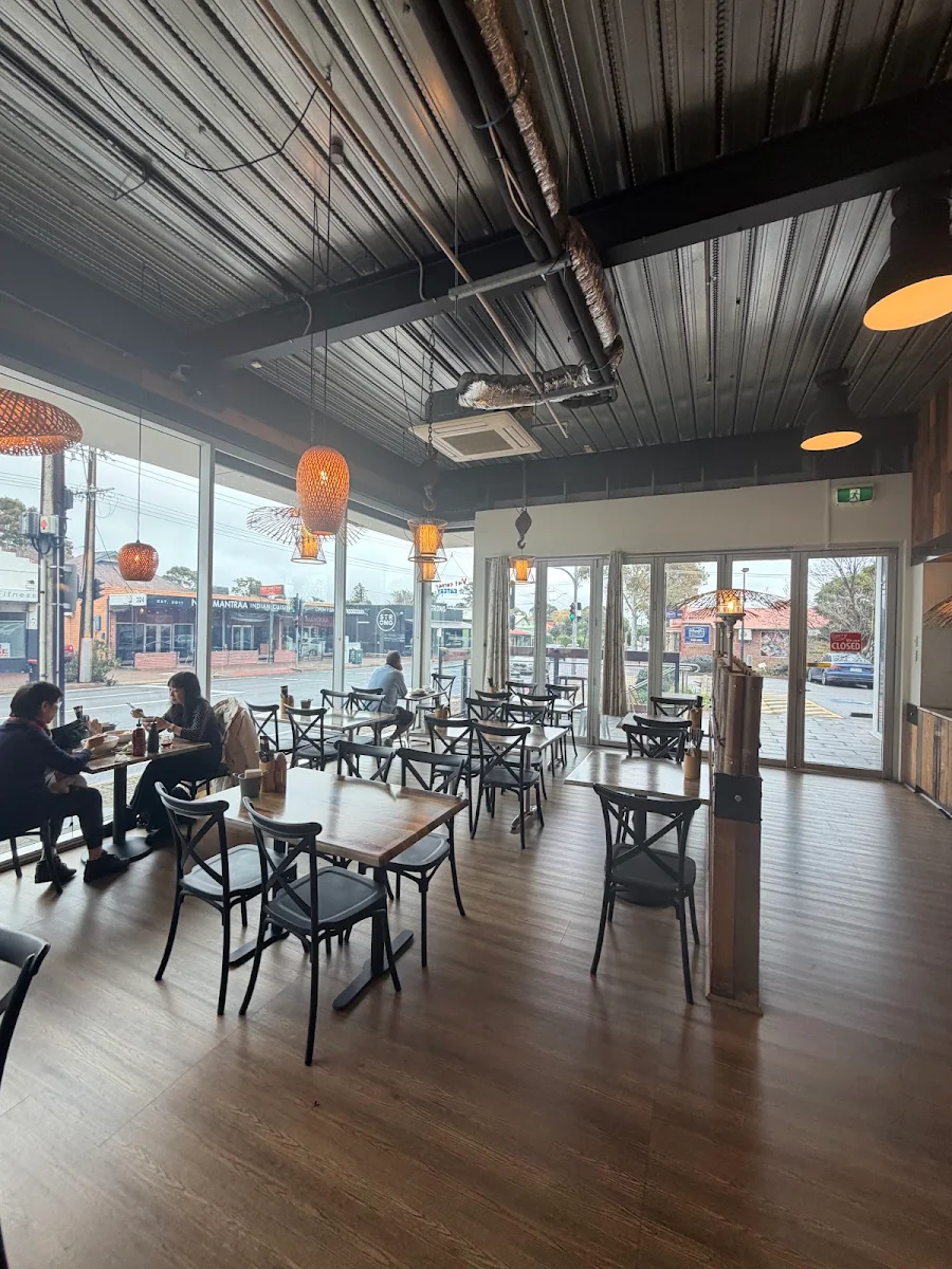 Vibe, Viet Corner Eatery