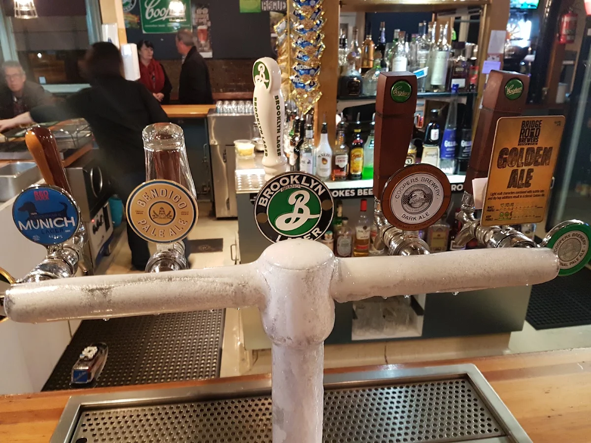 Food & drink, Golden Vine Hotel