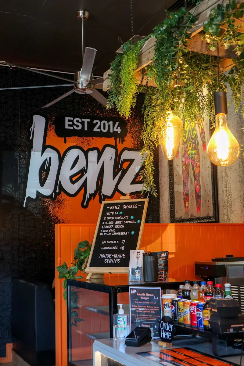 Menu, Mr Jeebus Tingalpa