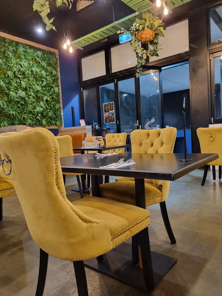 Vibe, Qalandari “The Taste of Karachi” Restaurant