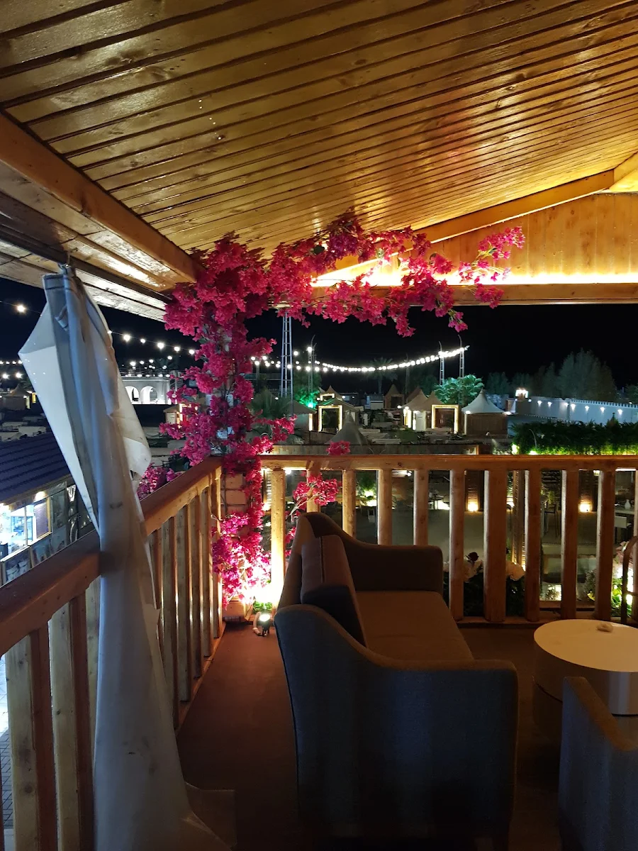 Vibe, Qalandari “The Taste of Karachi” Restaurant