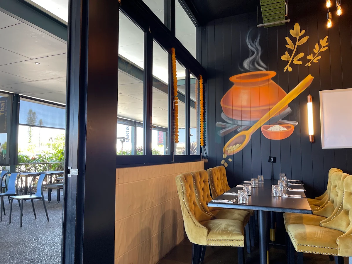 Vibe, Qalandari “The Taste of Karachi” Restaurant