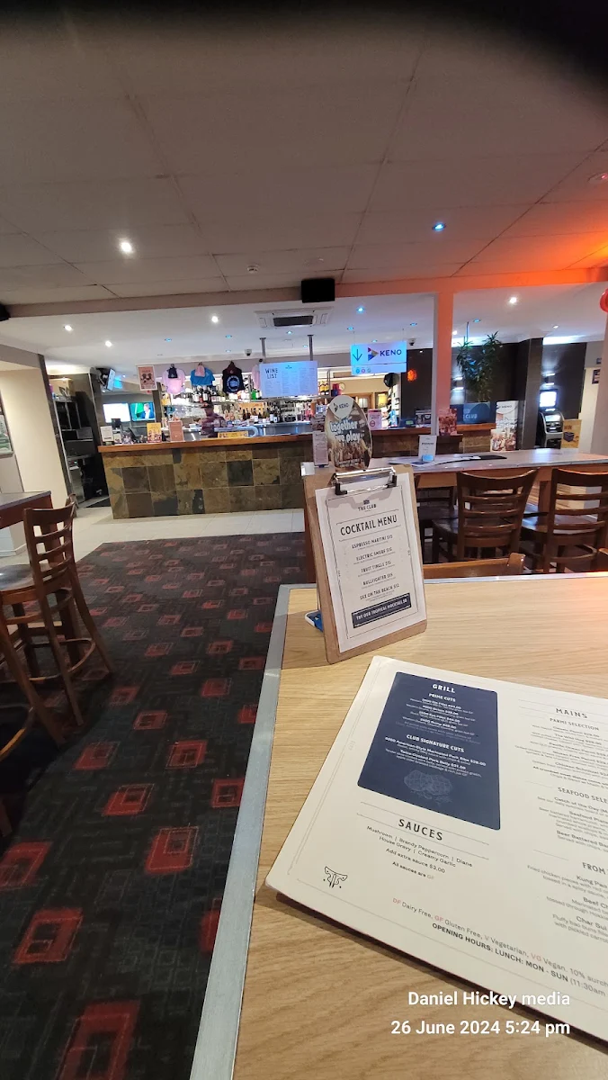 Menu, The Club Hotel Chinchilla
