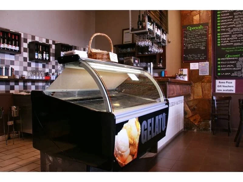 Vibe, Roma Pizzeria Kafe