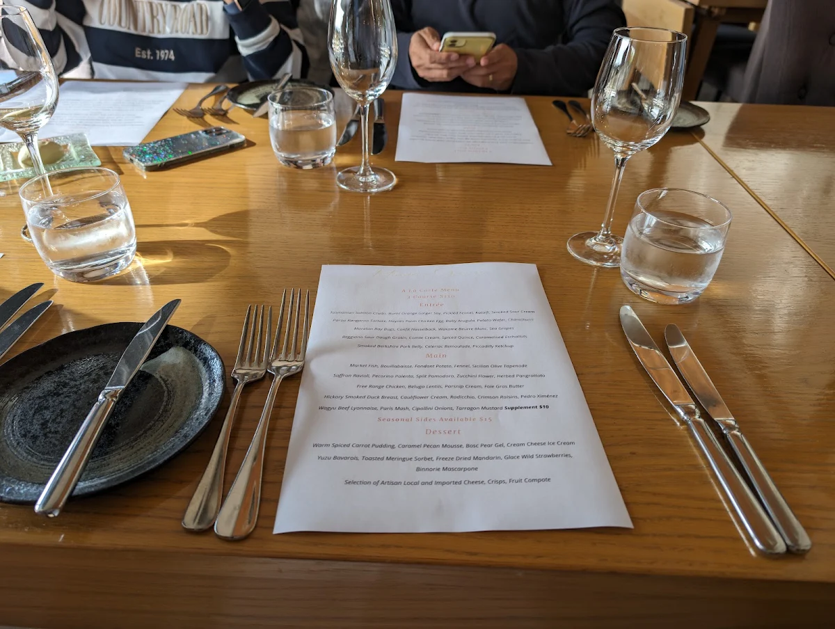 Menu, Hunters Quarter