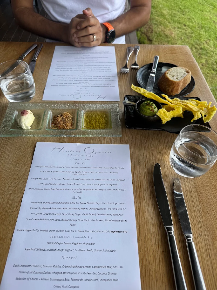 Menu, Hunters Quarter