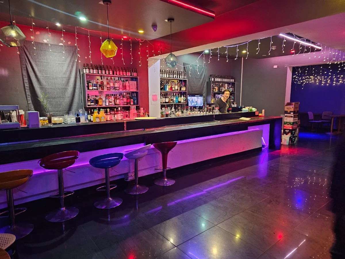 Vibe, Lychee Karaoke Bar