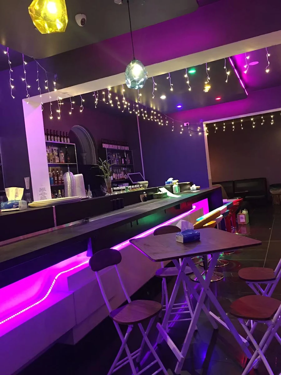 Vibe, Lychee Karaoke Bar