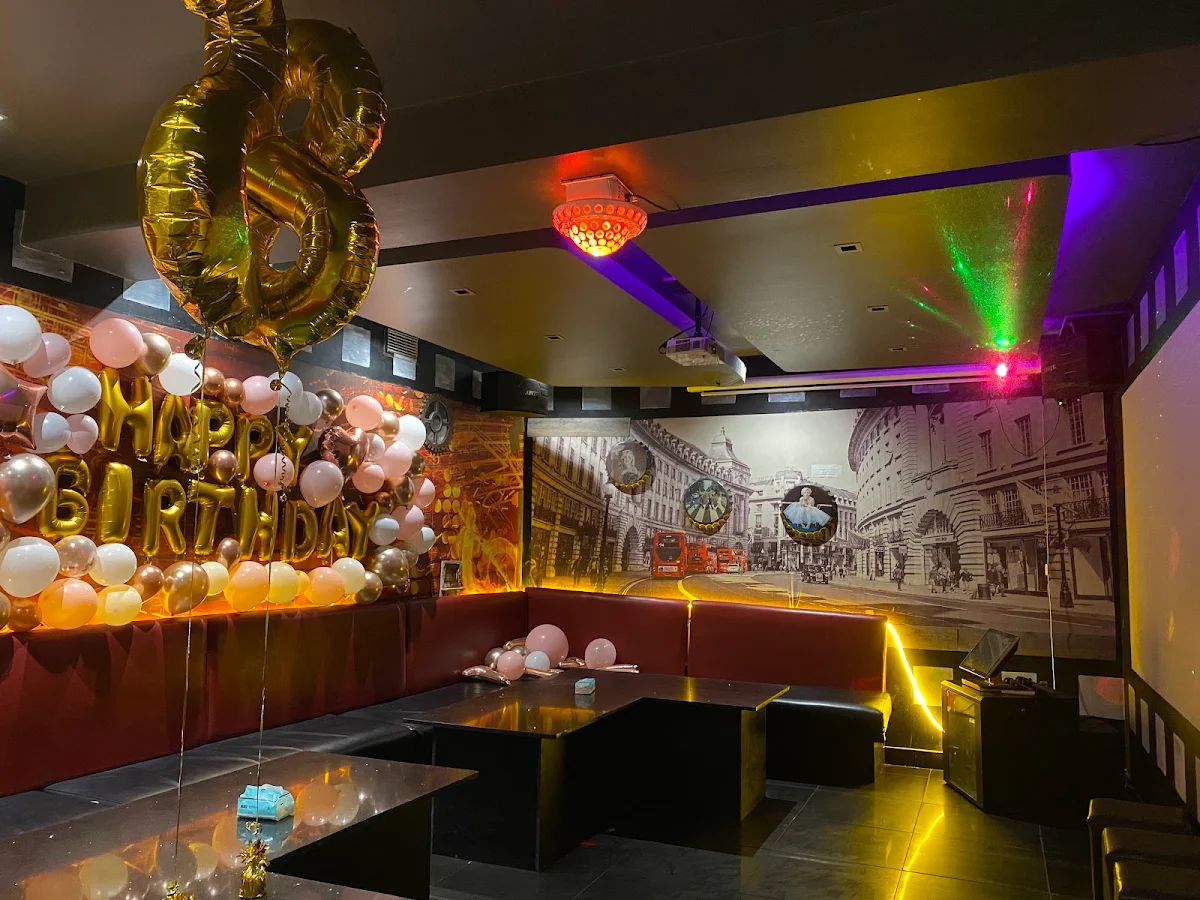 Vibe, Lychee Karaoke Bar