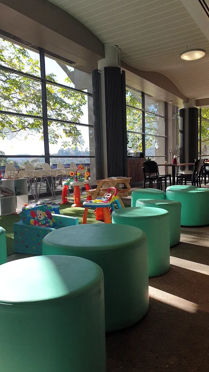 Vibe, Point of View Cafe