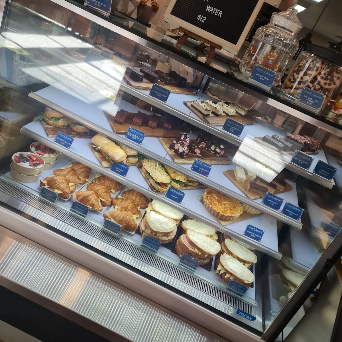Vibe, Point of View Cafe